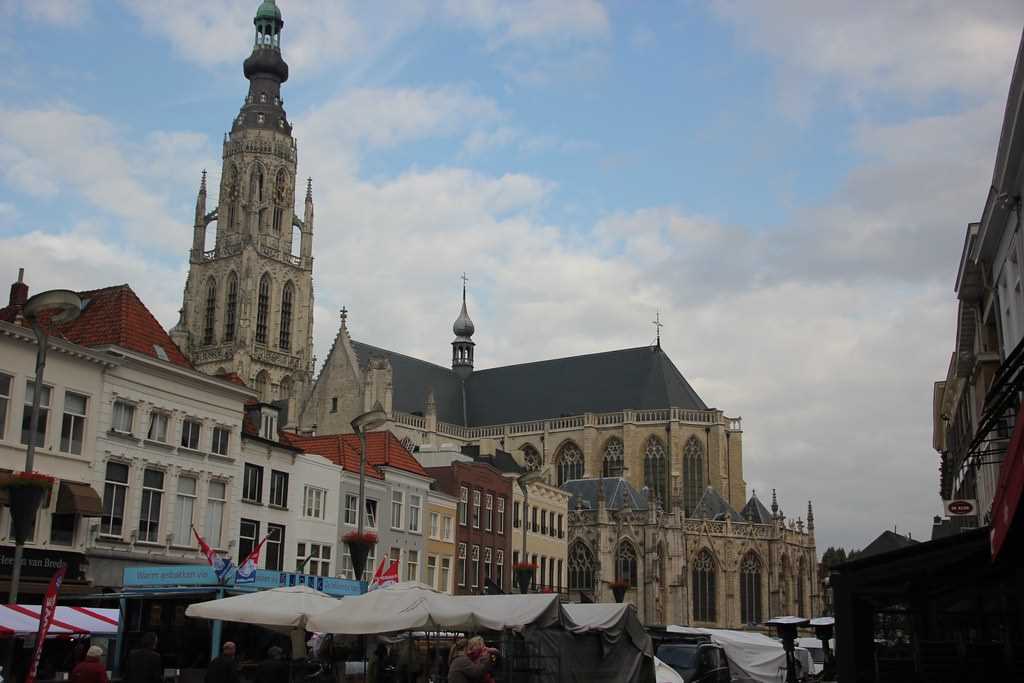 Zomerdienst Grote Kerk Breda met Piet Warmenhoven (gastpredikant Prot. Gem. Breda)